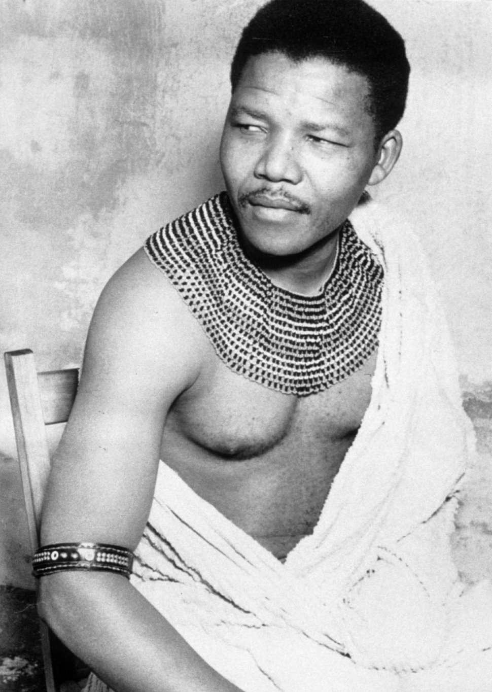 Nelson-Mandela-bw